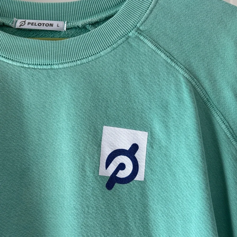 Peloton Aqua Crewneck with Logo / M8 - Picture 2 of 4